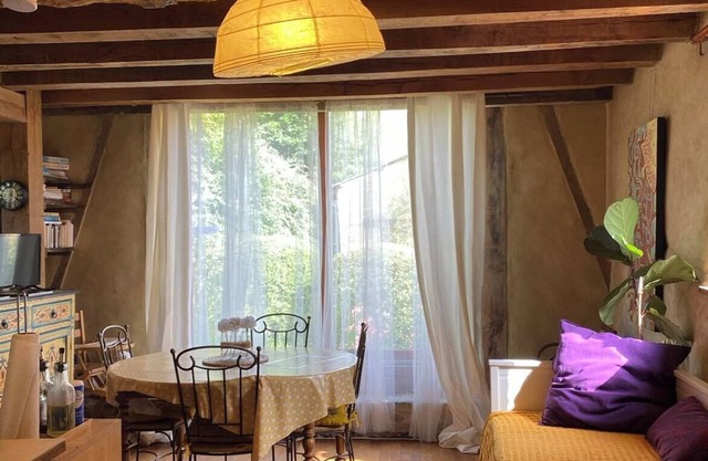 Charm and Nature - Mud House in Brocéliande
