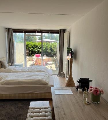 Charmant studio avec piscine à deux pas du centre