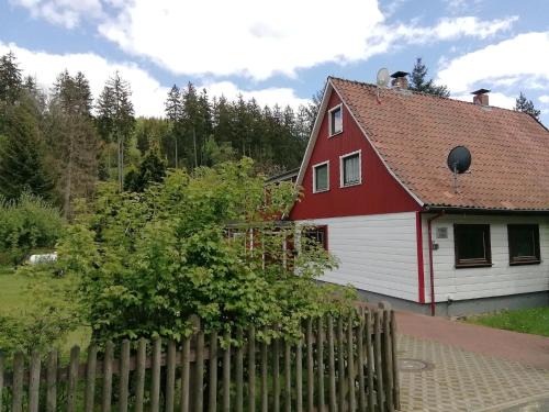 Charmante Harzer Doppelhaushälfte