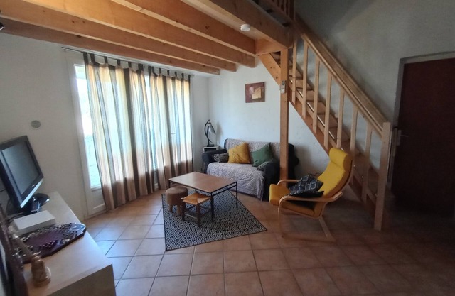 Charmante Maison de Village Avec Cour