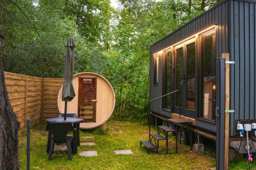 Charmantes Tiny House am See mit Outdoor-Sauna