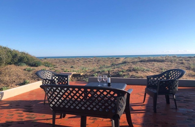 Charming vacation home on the beach - with roof terrace - your retreat by the sea
