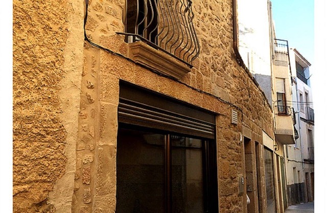 CHARMING RENOVATED HOUSE
