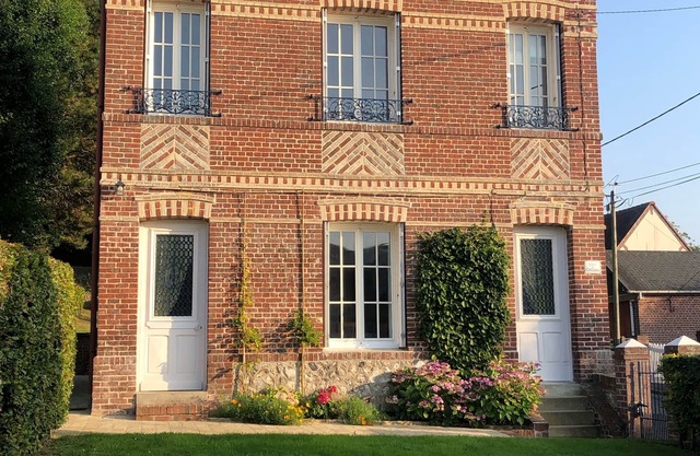 Charming little house 300m from Petites Dalles beach.