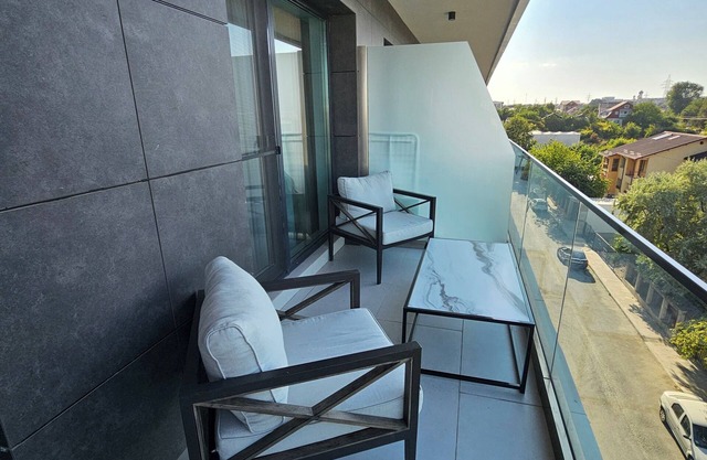 Charming 1-bedroom apartment in marvelous Mamaia-Sat with AC, fitness room