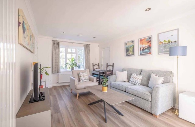 Charming 1-Bedroom Annexe in Windsor
