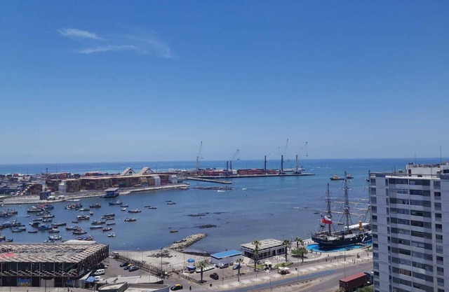 Charming 1-bedroom apartment in delightful Iquique with sea view