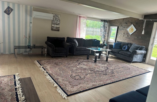 Charming 1-bedroom house with WiFi, AC in lovely Ridabu Hamar