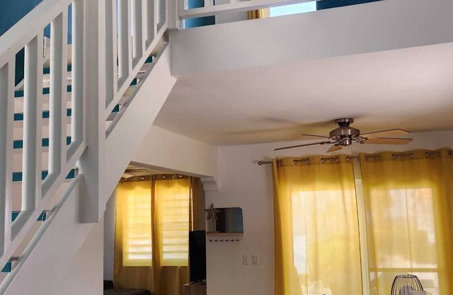Charming 2-bedroom villa in enchanting Sabana Westpunt with AC, WiFi