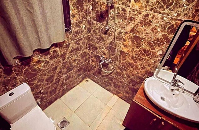 Charming 2-bedroom apartment in delightful New Cairo with WiFi, AC