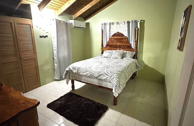 Charming 2-Bedroom Home In St James, Montego Bay With WiFi, AC