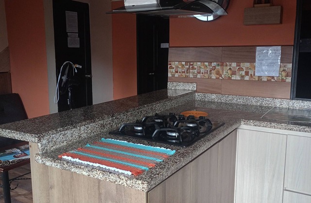 Charming 2-bedroom apartment in lovely Dosquebradas with WiFi