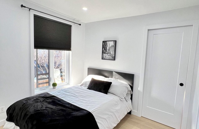 Charming 2-bedroom apartment in brilliant Montréal