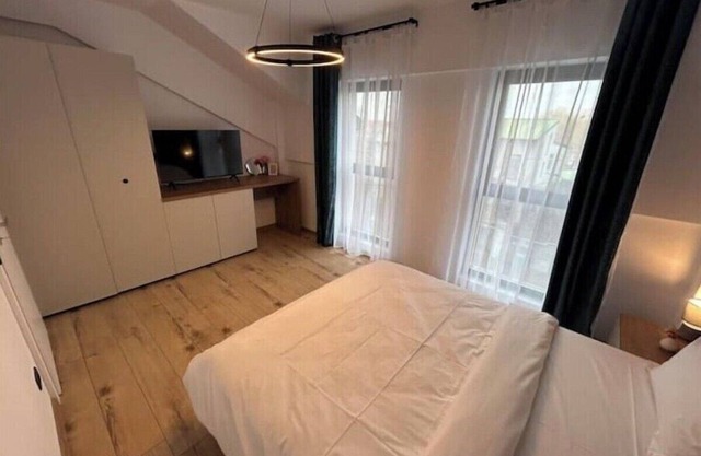 Charming 2-bedroom apartment in Timișoara with AC
