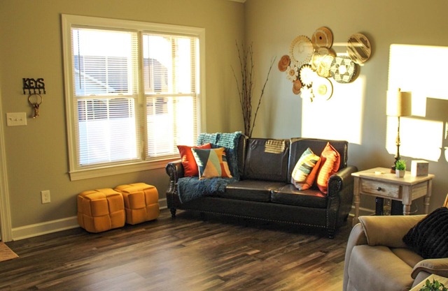 Charming 2-bedroom house in Savannah. Be our guest!