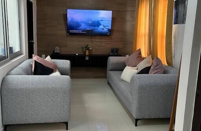 Charming 2-bedroom house with WiFi, AC in delightful Coquimatlán