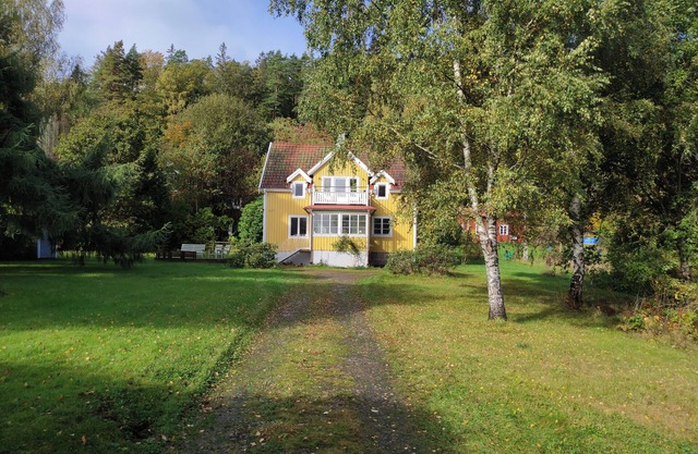 Charming 3-bedroom apartment with WiFi in Alingsås