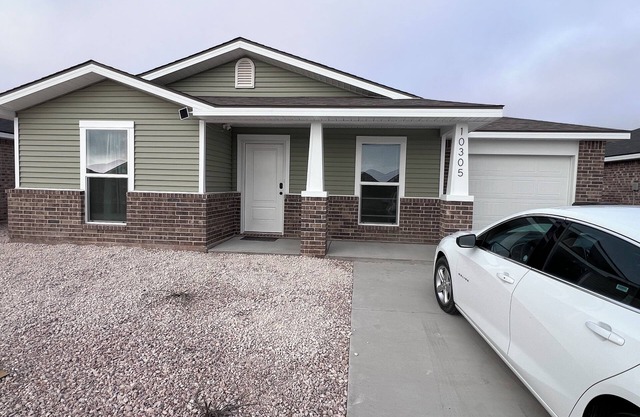 Charming 3-bedroom brand new house in serene neighborhood of Odessa