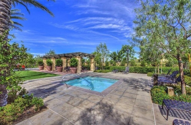Charming 3-bedroom house with WiFi, lounge and fitness area in back yard.