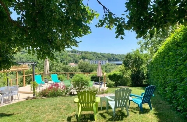 Charming 4 Bedroom 4 Bathroom Gite - 2 Adjoining Cottages - Heated Plunge Pool