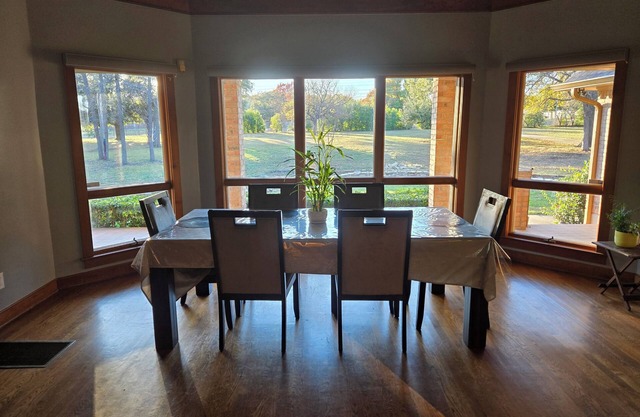 Charming 4-bedroom house with AC and WiFi in delightful Duncanville