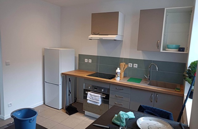 Charming apartment located in Corbeil-Essonnes, 5 minutes' walk from the station.