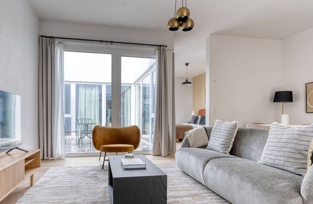 Charming Bachletten 2 Room w/ Storage, nr local market, by Blueground