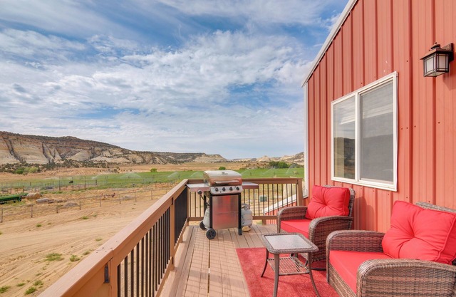 Charming Barn Apt in Boulder! Gateway to Parks!