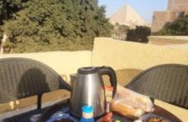 Charming bed & breakfast in marvelous Giza Governorate with WiFi, AC