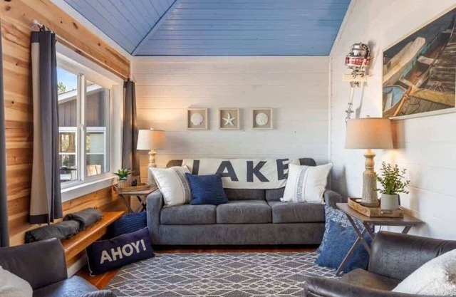 Charming Cabin at Breezy Point!