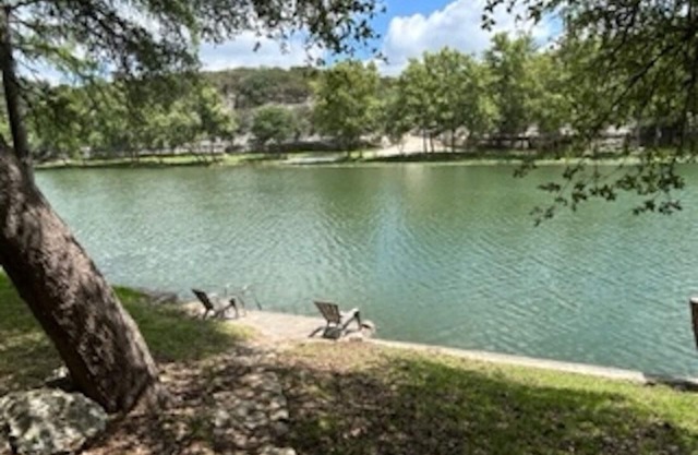 Charming Cabin Overlooking the Guadalupe River - Just steps to the river