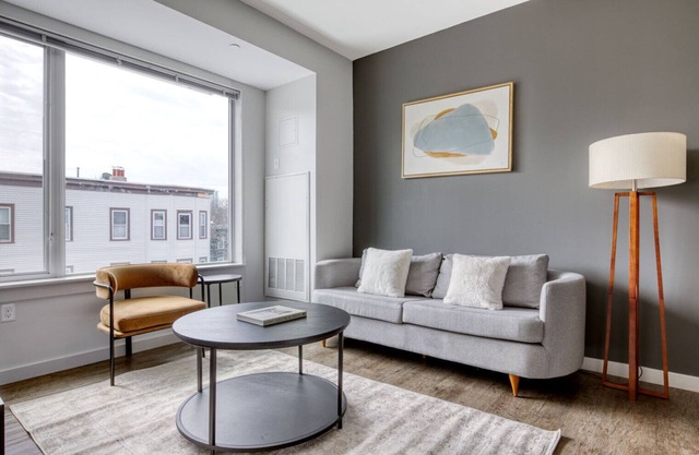 Charming Cambridgeport 1BR w/W/D & Gym, nr MIT, by Blueground