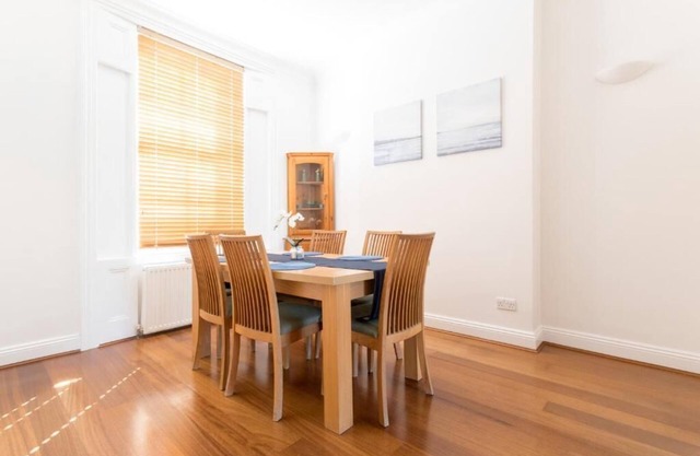 Charming Camden Home with family-friendly Garden