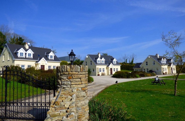Charming Coastal Cottages near Portsalon beach