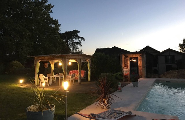 Charming cottage 2km from the Nogaro circuit in a beautiful Gers farmhouse