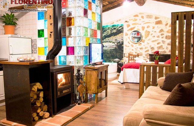 Charming Cottage with JACUZZI and pool close to Ávila - COTTAGE EL CUCO