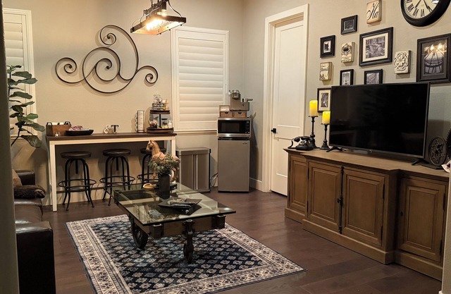 Charming & Cozy One-Bedroom Studio – Your Perfect Getaway Awaits!