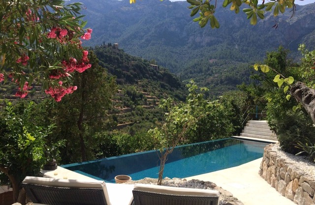 Charming Deia House With Impressive Mountain Views