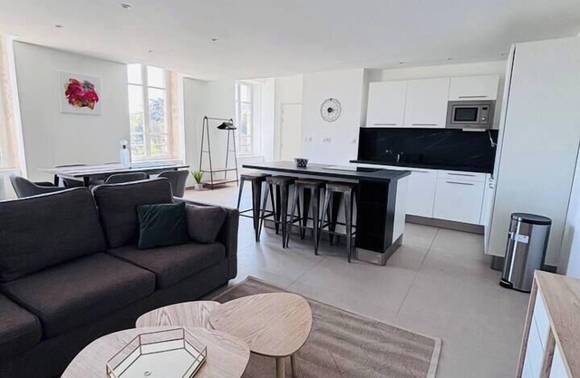 Charming Duplex in Albigny sur Saône