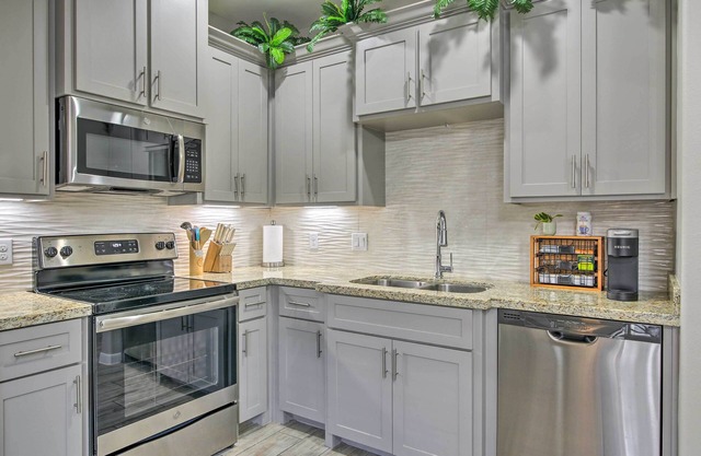 Charming Edinburg Apartment ~ 3 Mi to Dtwn!