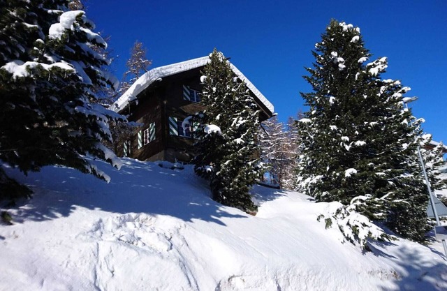 Charming Engadine Chalet in St.Moritz with Historic Flair and Ideal Location