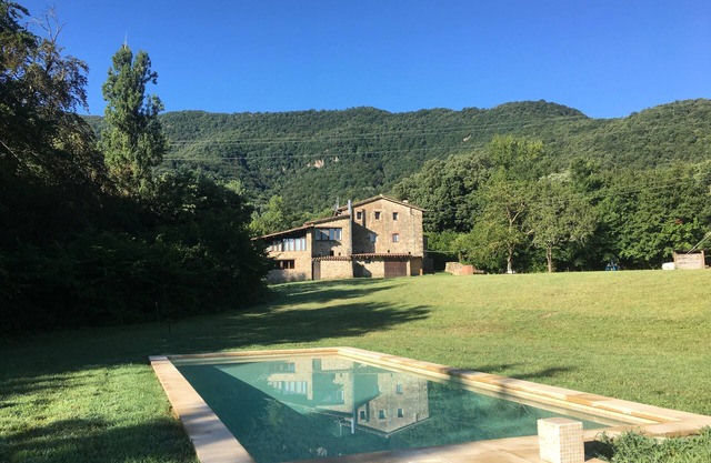Charming farmhouse in Santa Pau