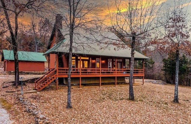 Charming Family Farm House Hot Tub Buffalo River