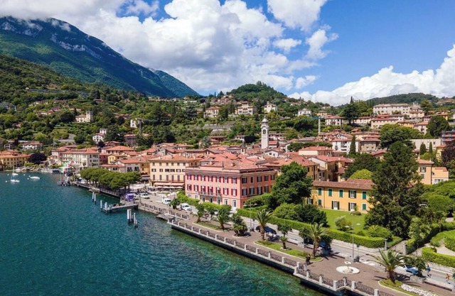 Charming Family Villa with Lake View and Private Pool