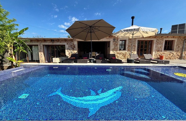 CHARMING FINCA SAMANTHA & POOL NEAR SANTA MARIA