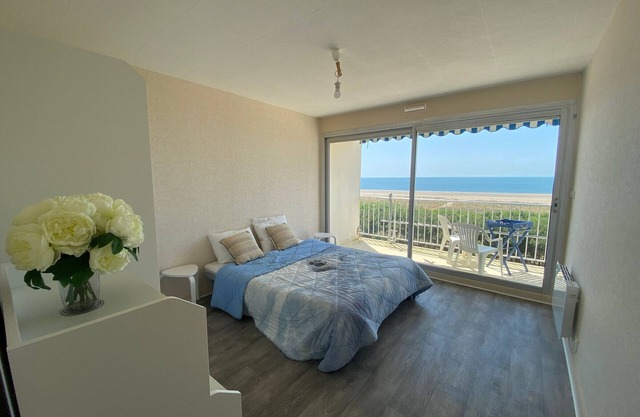Charming renovated T2 with balcony and parking, direct beach access - Saint Brevin
