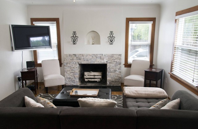 Charming Franklin Park Home