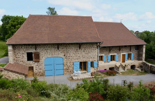 Charming gîte - 15 people - Renovated farm - Burgundy