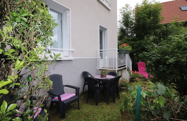 Charming Gîte Near Volcanic Museum with Private Garden & BBQ