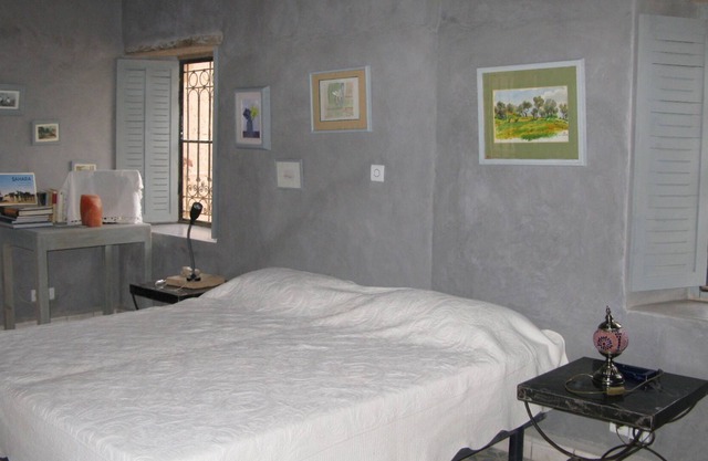Charming guest house with pool for 6 people #1